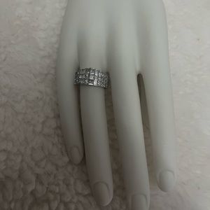 10k White Gold Diamond Ring